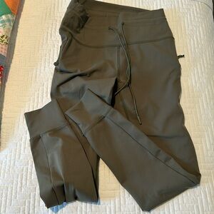 Avalanche green jogger legging